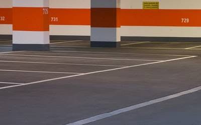 asfalto parcheggi foto